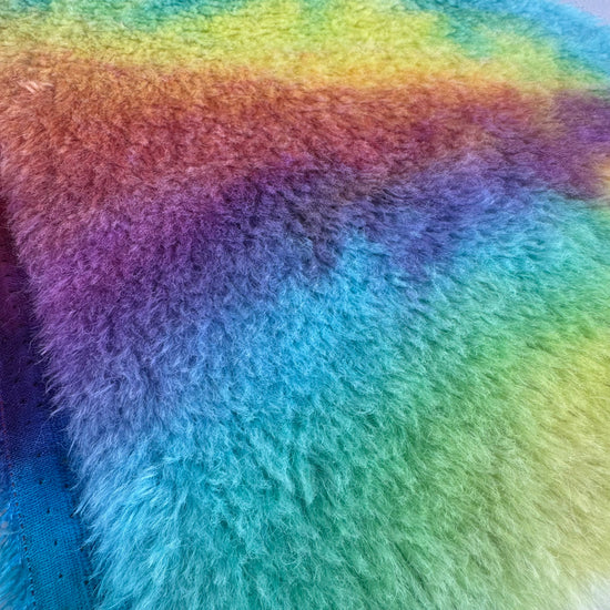Medium Alpaca  - Hand Dyed Rainbow Splash - Fat 1/8m - DEC083