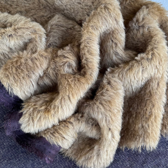 Medium Alpaca  - Hand Dyed Scorched Taupe Batik - Fat 1/4m - DEC087