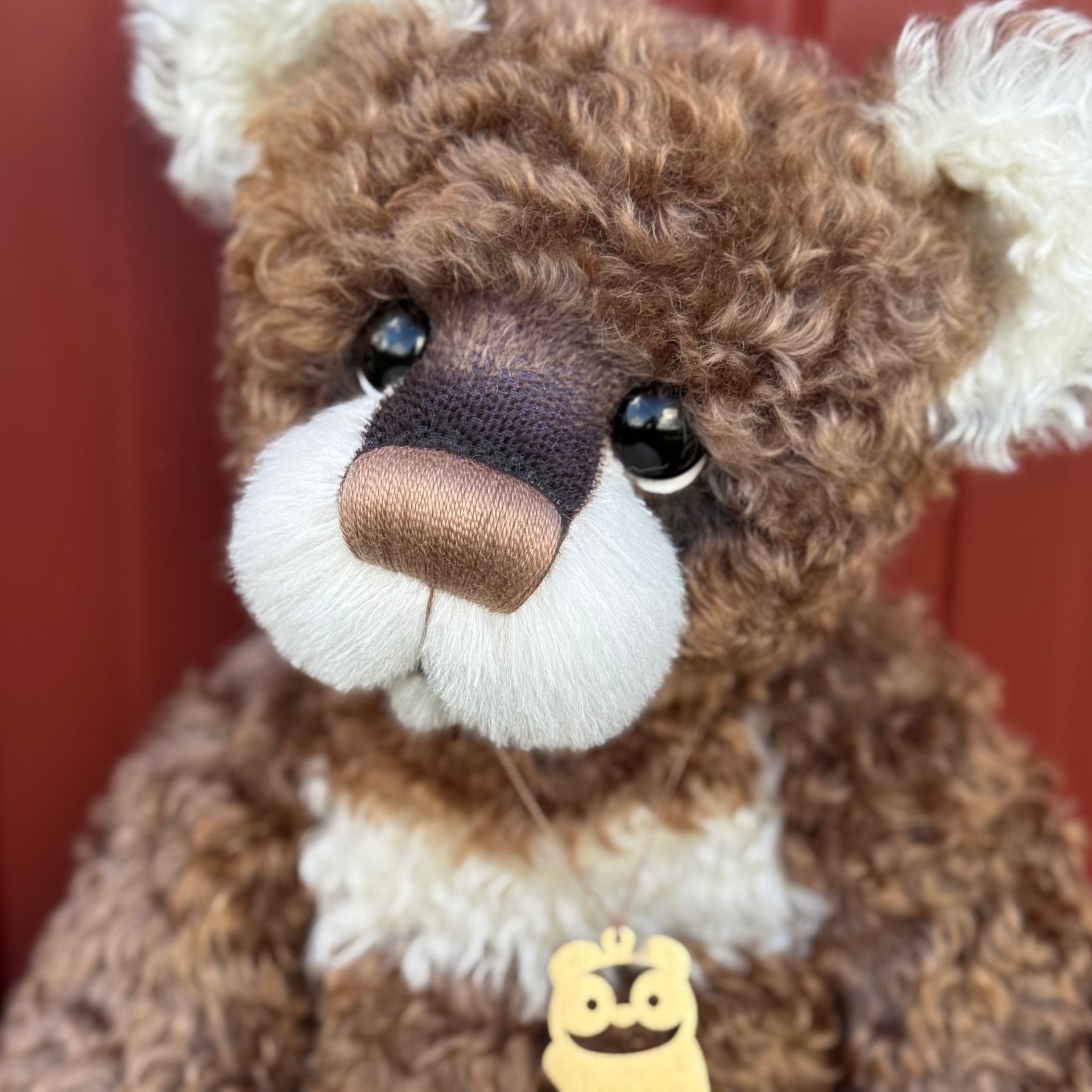 Jarrah - 21" Hand-dyed curly kid mohair Artist Bear by Emma's Bears - OOAK