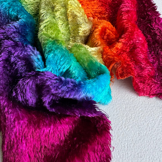 Curly Viscose - Hand Dyed Dark Rainbow - Fat 1/8m - FEB007