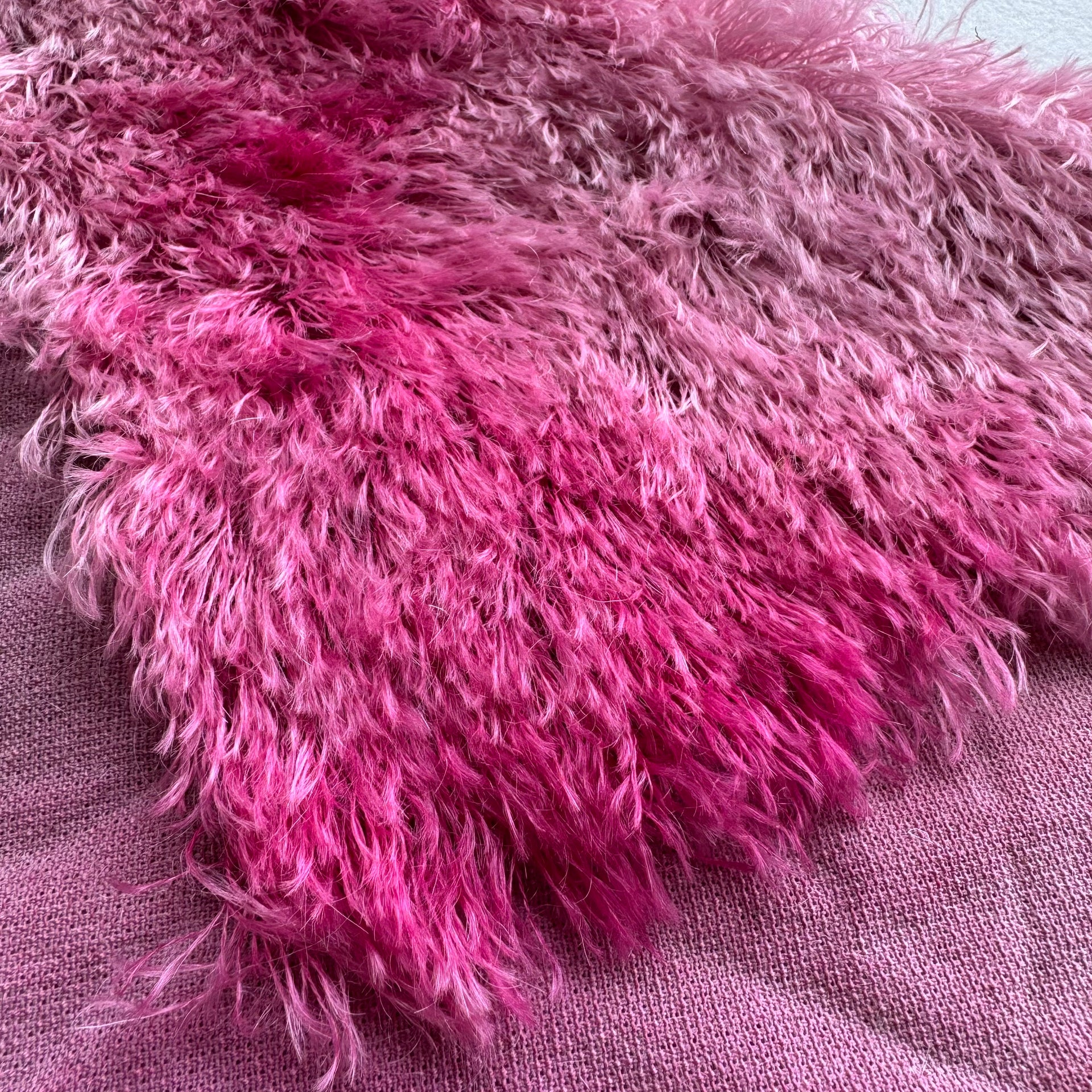 25mm String Mohair - Hand Dyed Dusky Rose Batik - Fat 1/8m - FEB021