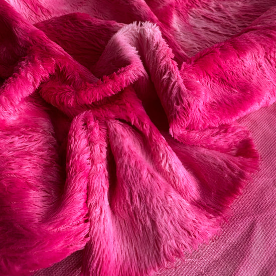 Standard Viscose - Hand Dyed Bubblegum Batik - Fat 1/8m - FEB035