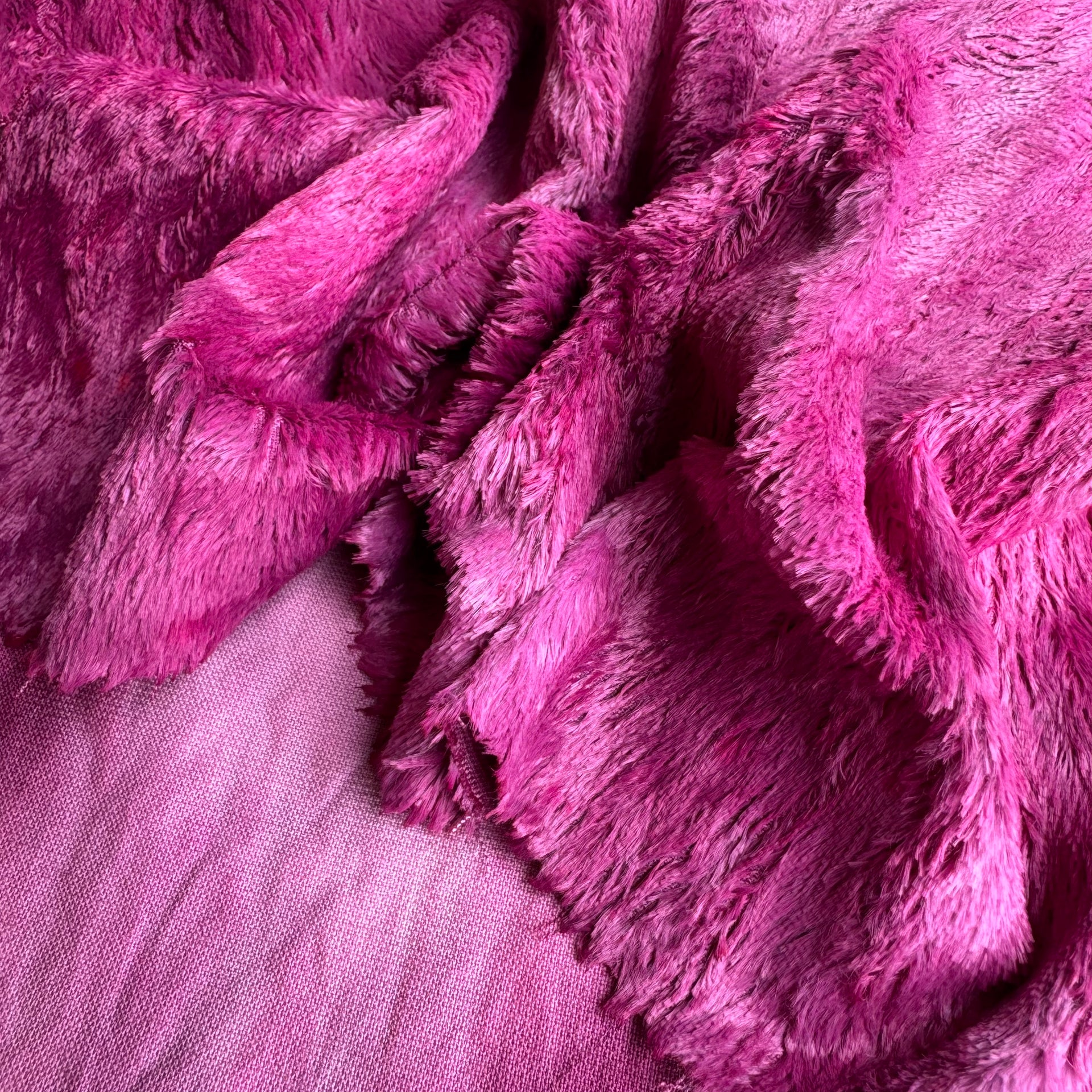 Standard Viscose - Hand Dyed Plum Batik - Fat 1/8m - FEB036