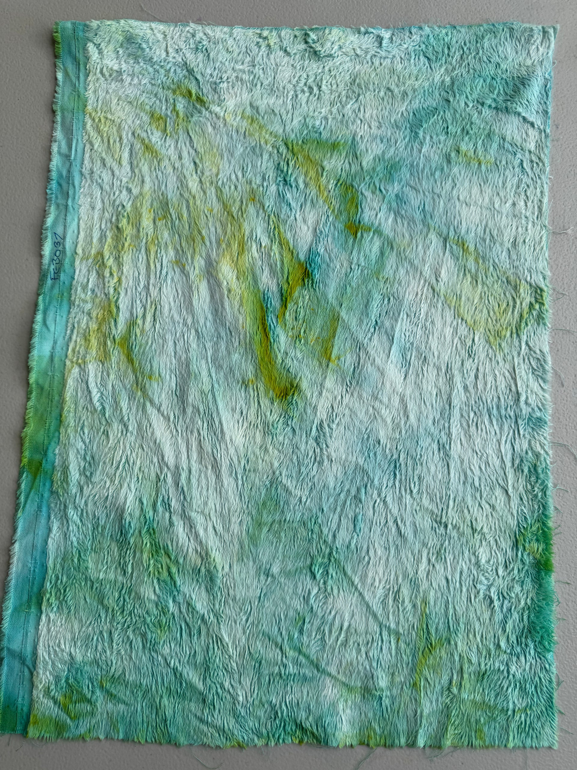 Standard Viscose - Hand Dyed Aqua Lime Batik - Fat 1/8m - FEB037