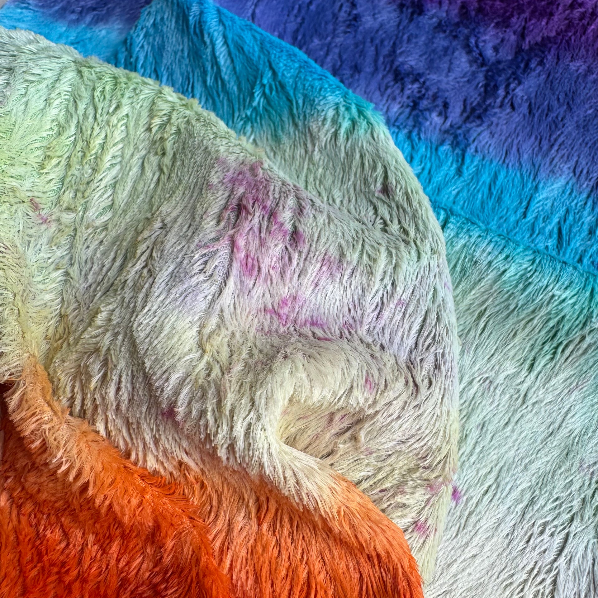 Standard Viscose - Hand Dyed Raspberry Freckles Rainbow - Fat 1/8m - FEB040