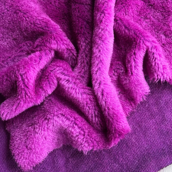 10mm Alpaca  - Hand Dyed Darkest Orchid - Fat 1/8m  - FEB062