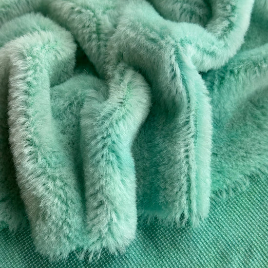 10mm Alpaca  - Hand Dyed Aqua Lime - Fat 1/8m  - FEB066