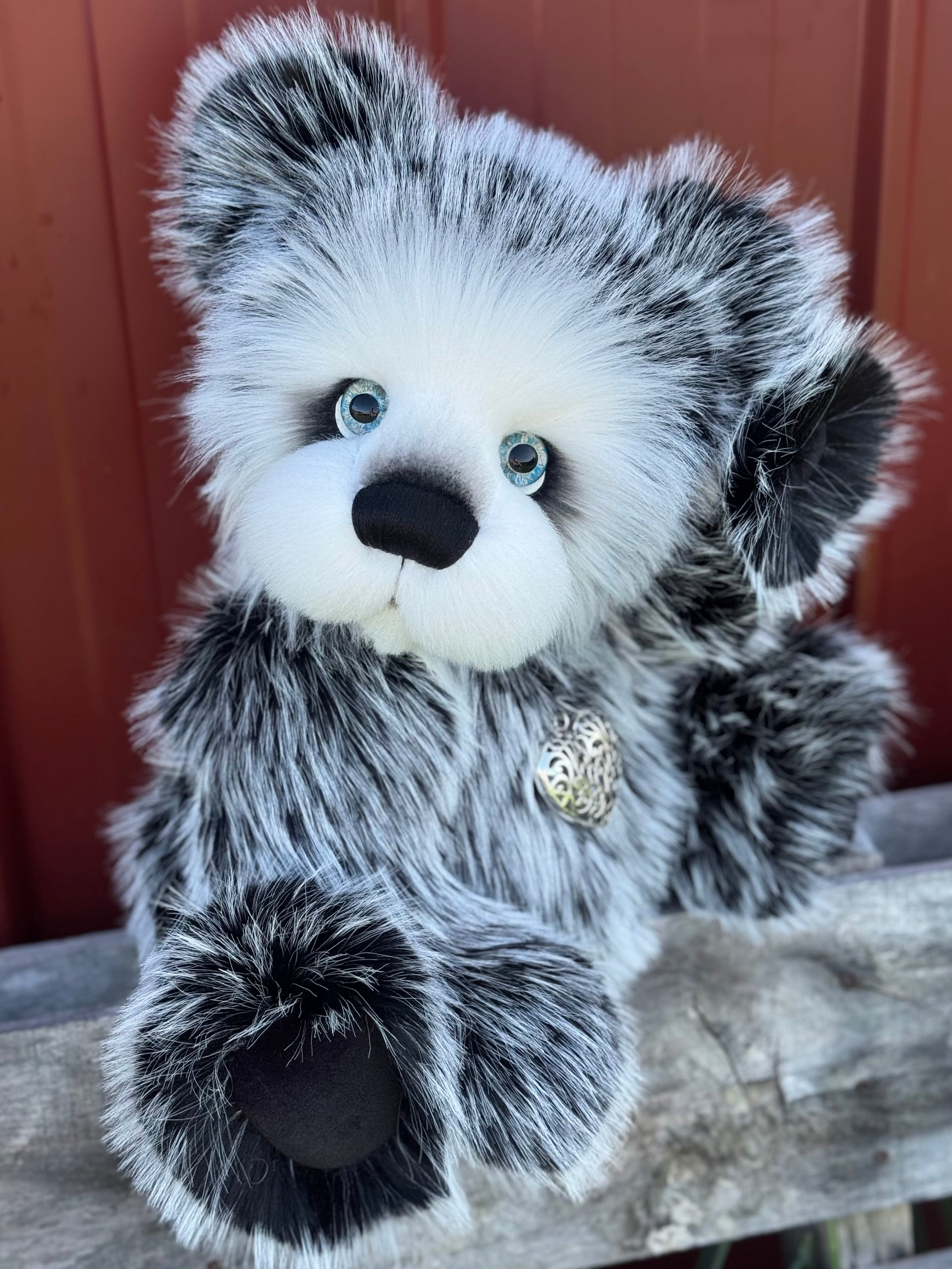 Bubbledove - 17" Luxury faux fur artist bear by Emma's Bears - OOAK
