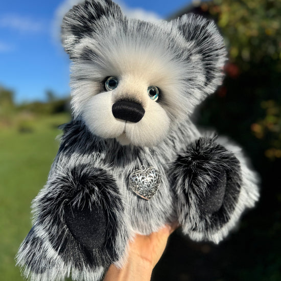 Bubbledove - 17" Luxury faux fur artist bear by Emma's Bears - OOAK