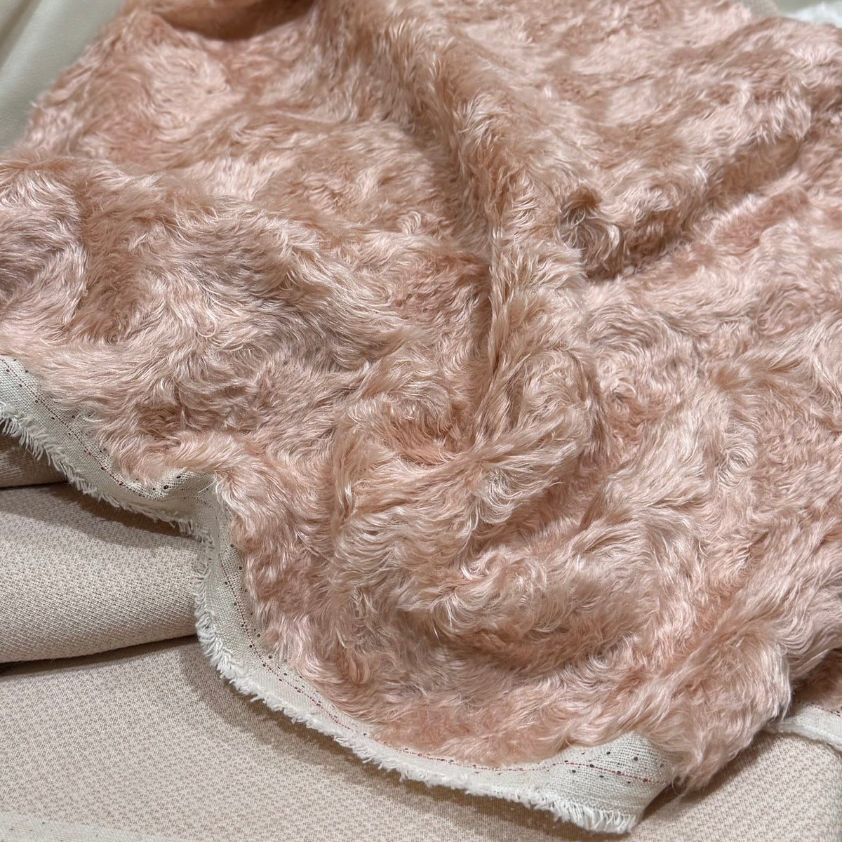 Porcelain Pink - 20mm Swirl-effect Mohair/viscose blend