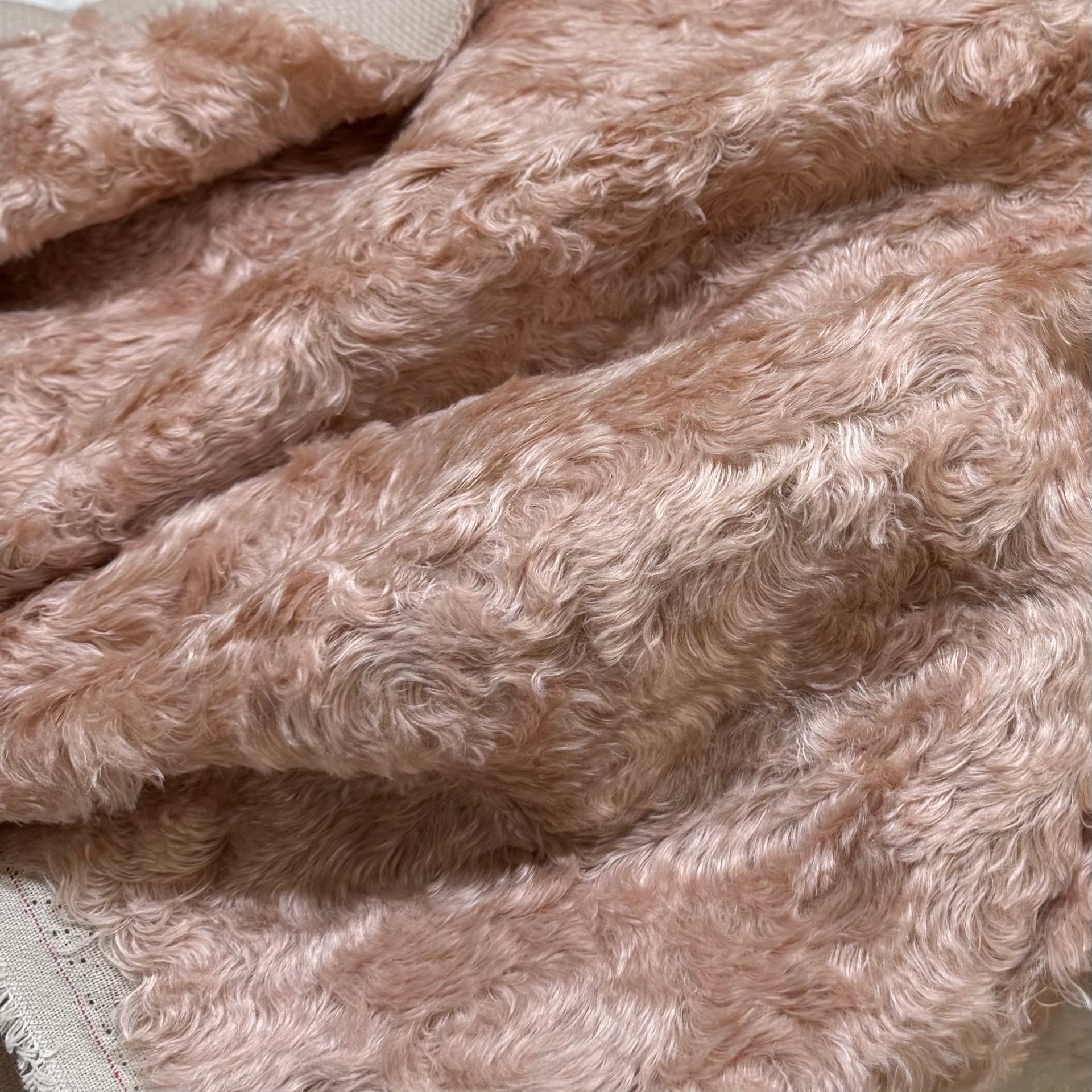 Porcelain Pink - 20mm Swirl-effect Mohair/viscose blend