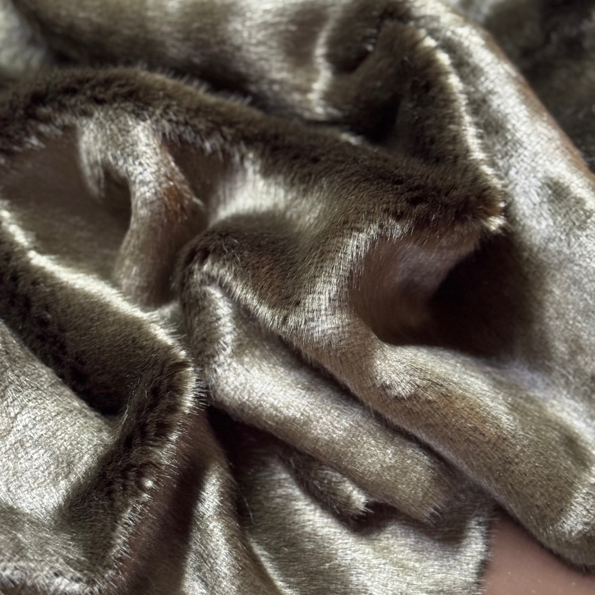 EARTHY STEEL - Faux Fur - 2021 Range