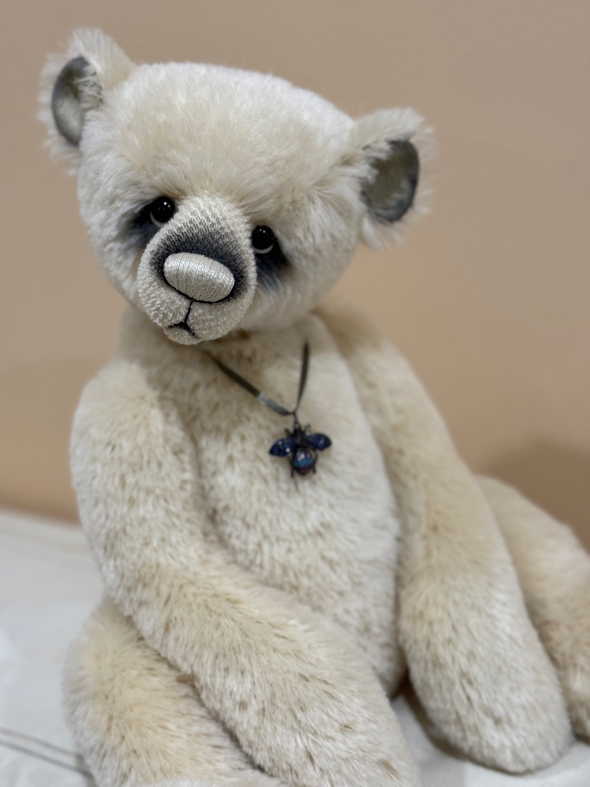 Bumbleghost - 16" Traditional mohair bear by Emma's Bears - OOAK