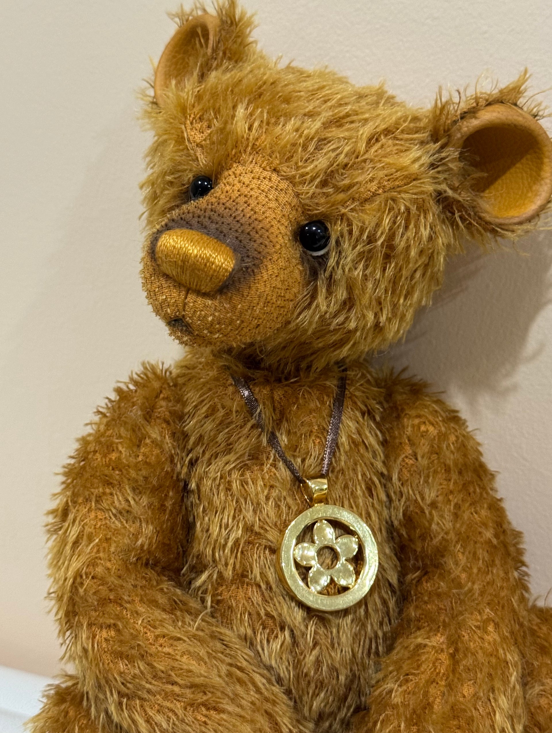 Foxglove - 16" Traditional mohair bear by Emma's Bears - OOAK