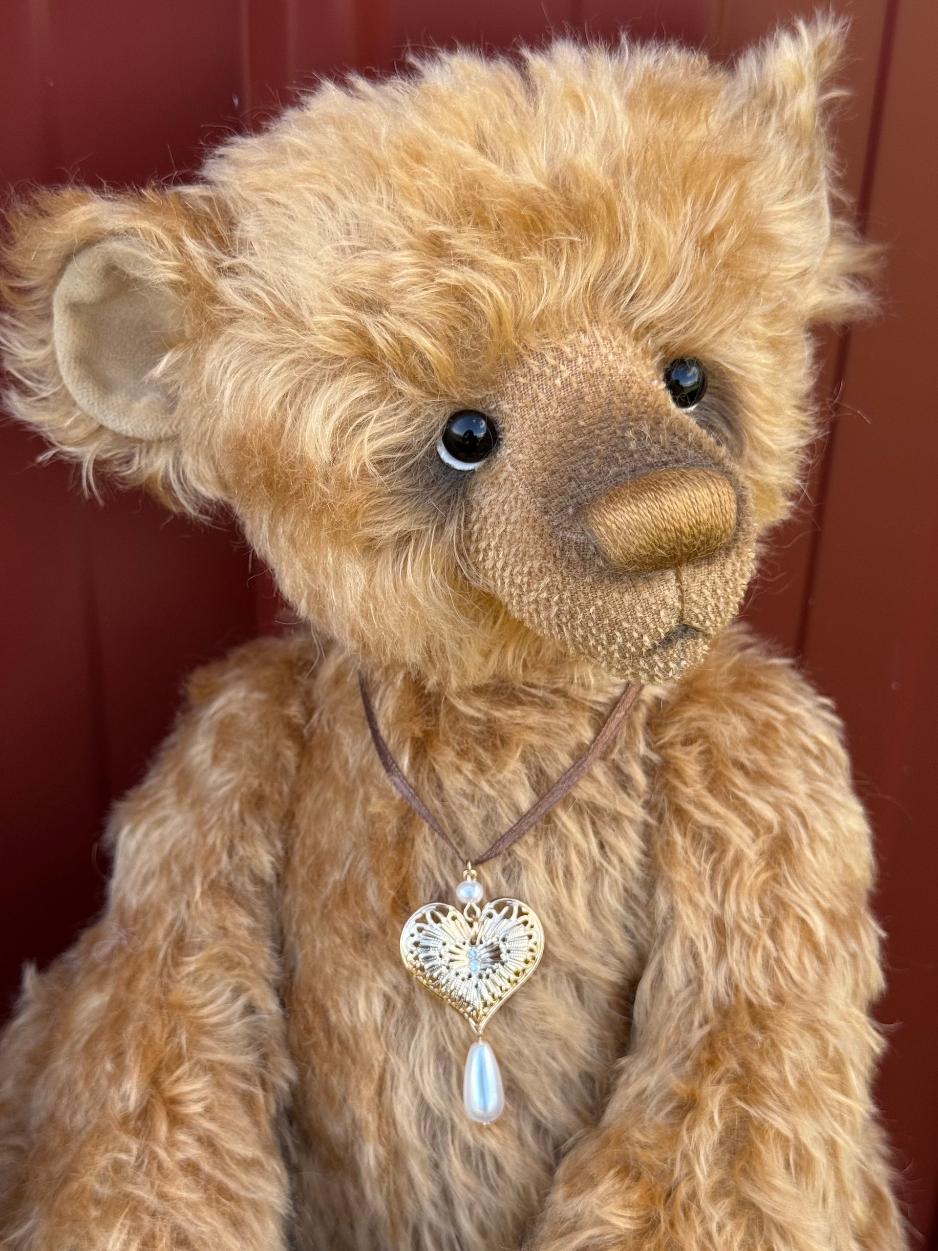 Whistlewhisk - 16" Traditional mohair bear by Emma's Bears - OOAK