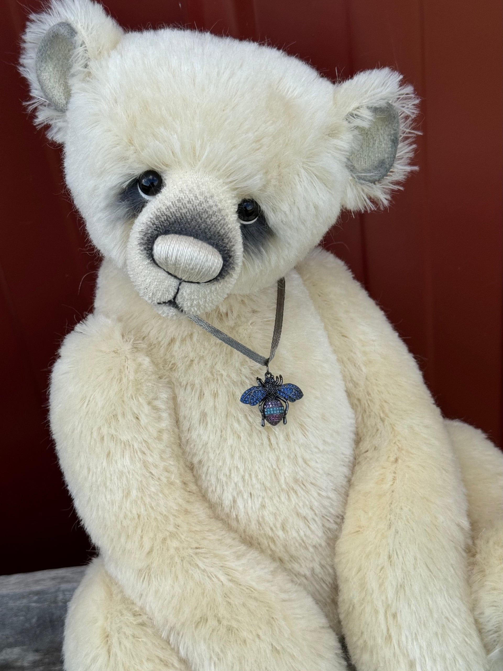 Bumbleghost - 16" Traditional mohair bear by Emma's Bears - OOAK