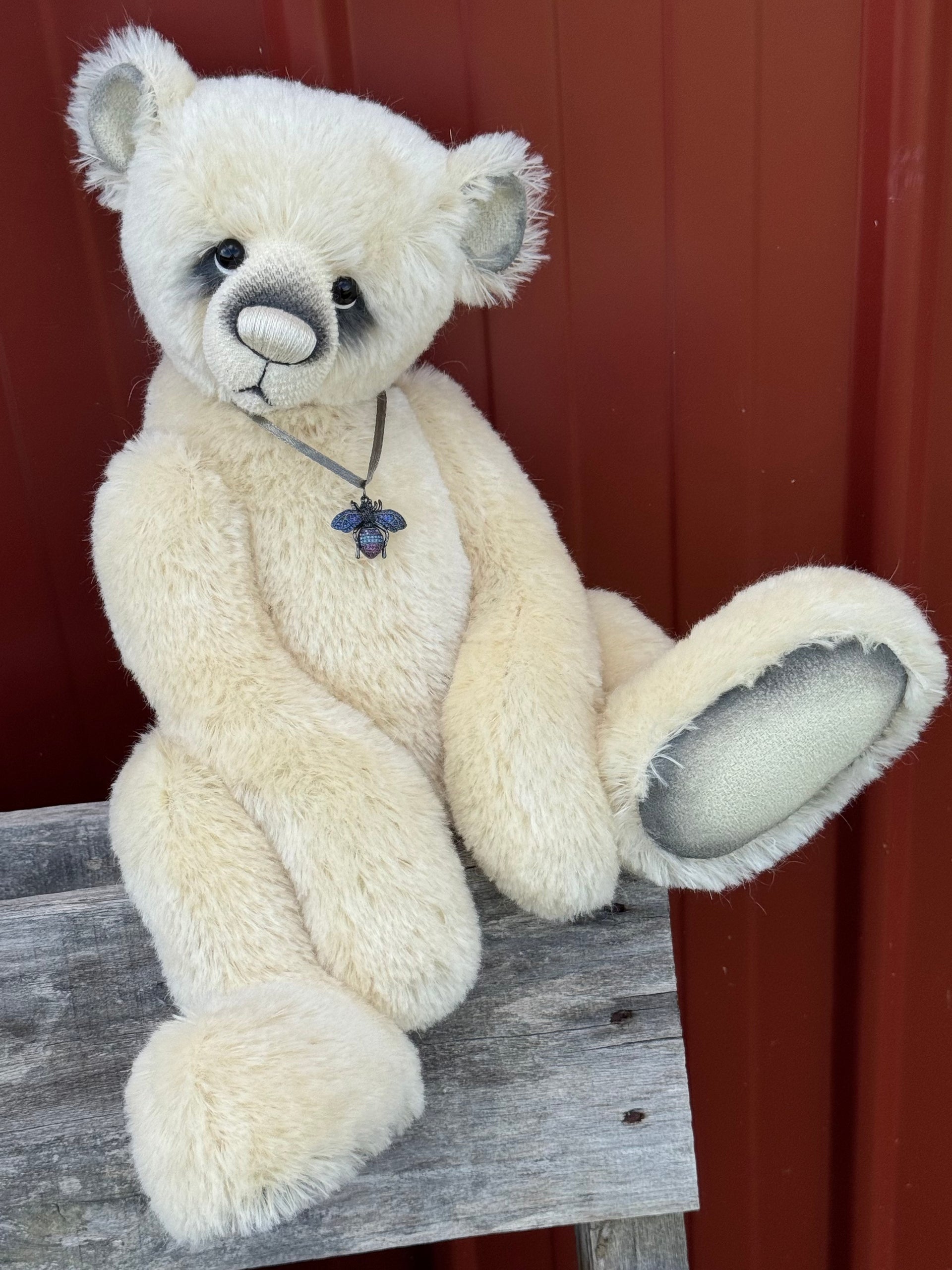Bumbleghost - 16" Traditional mohair bear by Emma's Bears - OOAK