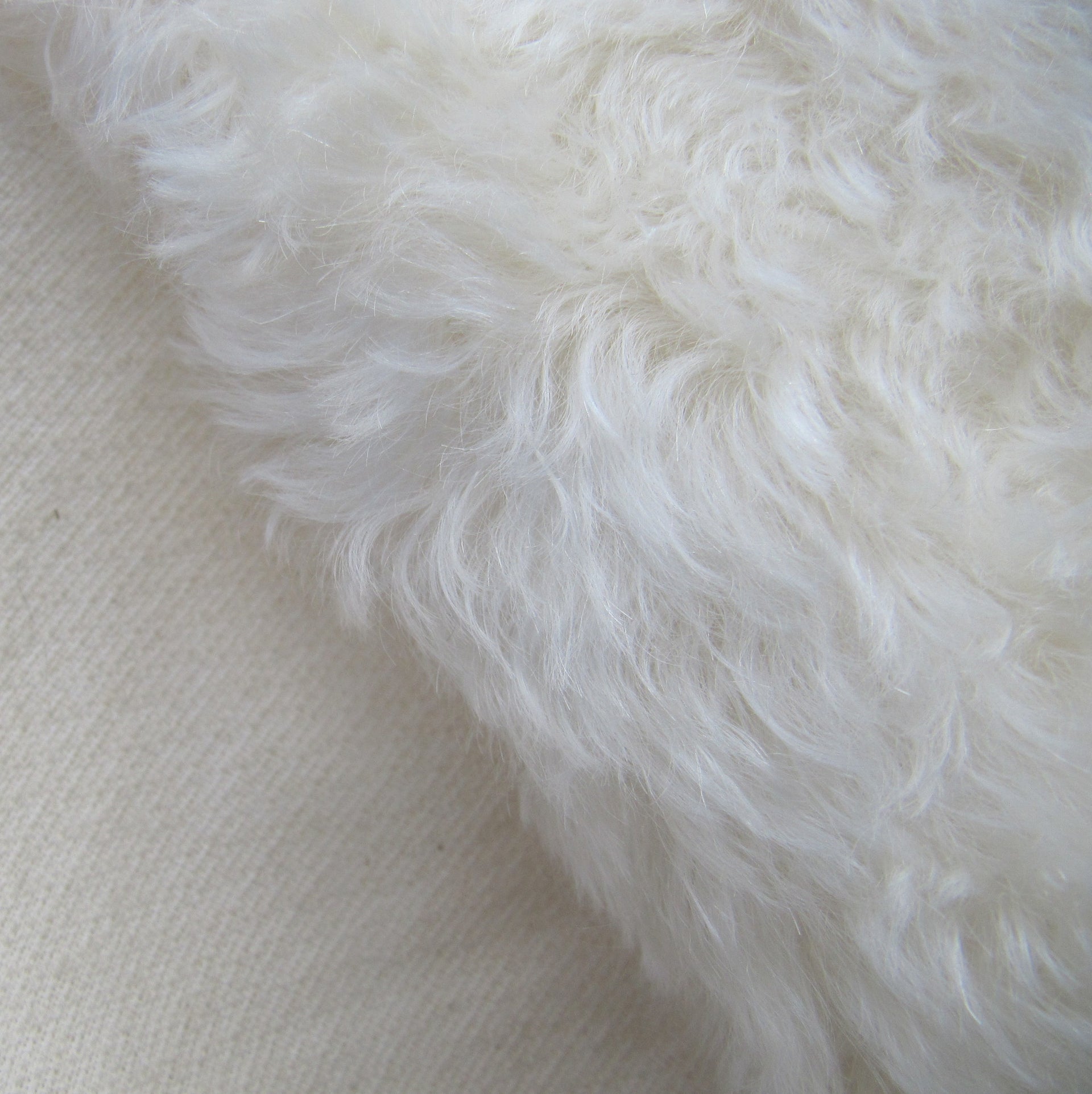 Jasmine - Ivory Curly Kid Mohair