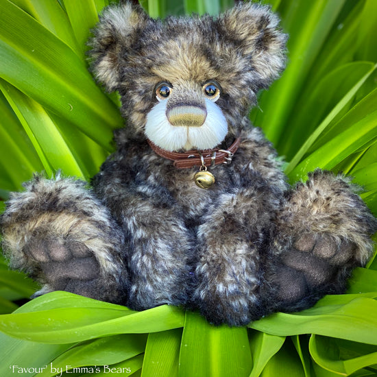 Favour - 14" Tipped Mohair artist bear by Emma's Bears - OOAK