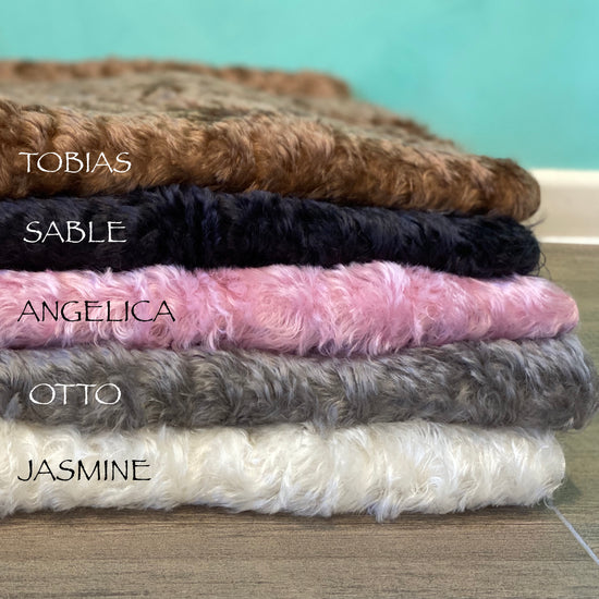 Sable - Black curly Kid Mohair