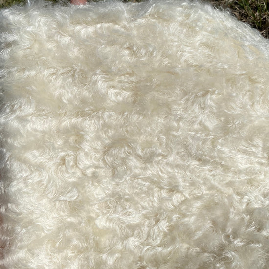 Jasmine - Ivory Curly Kid Mohair