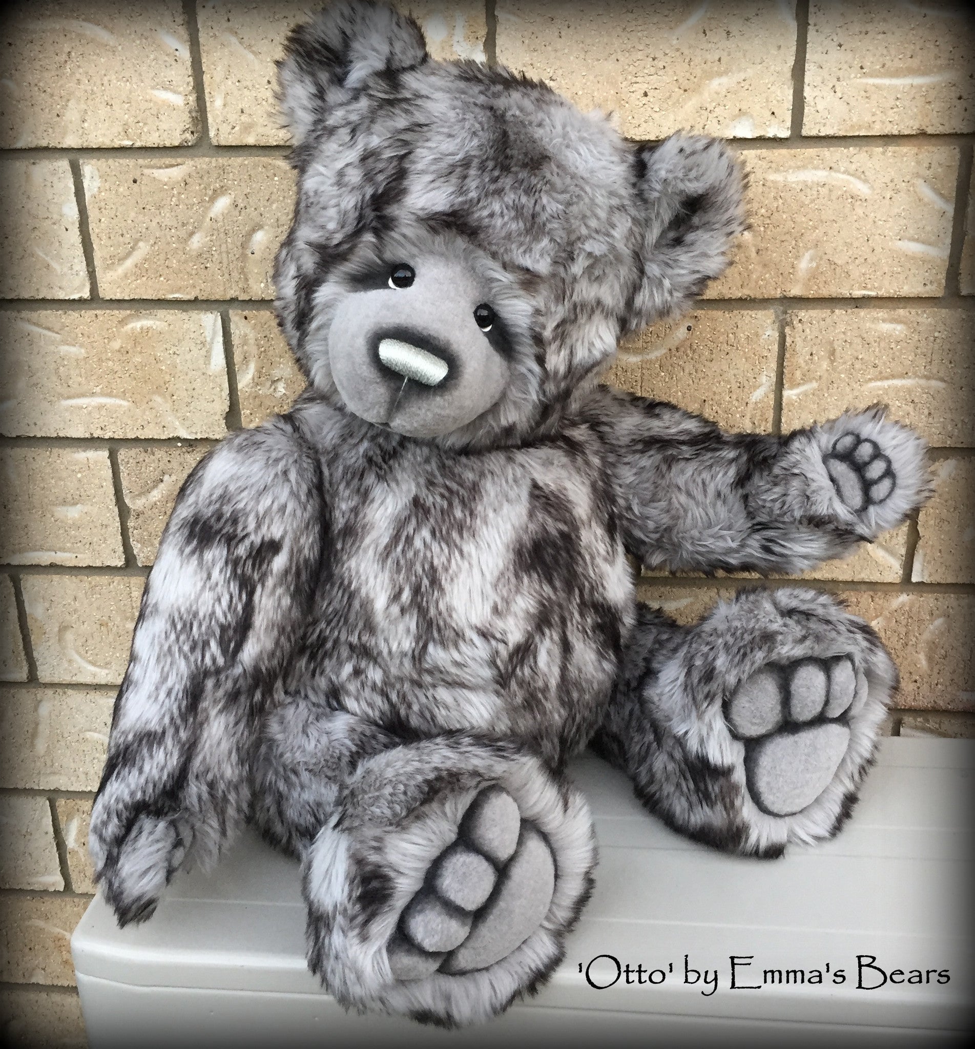 Otto - 32in Faux Fur Artist Bear by Emmas Bears - OOAK