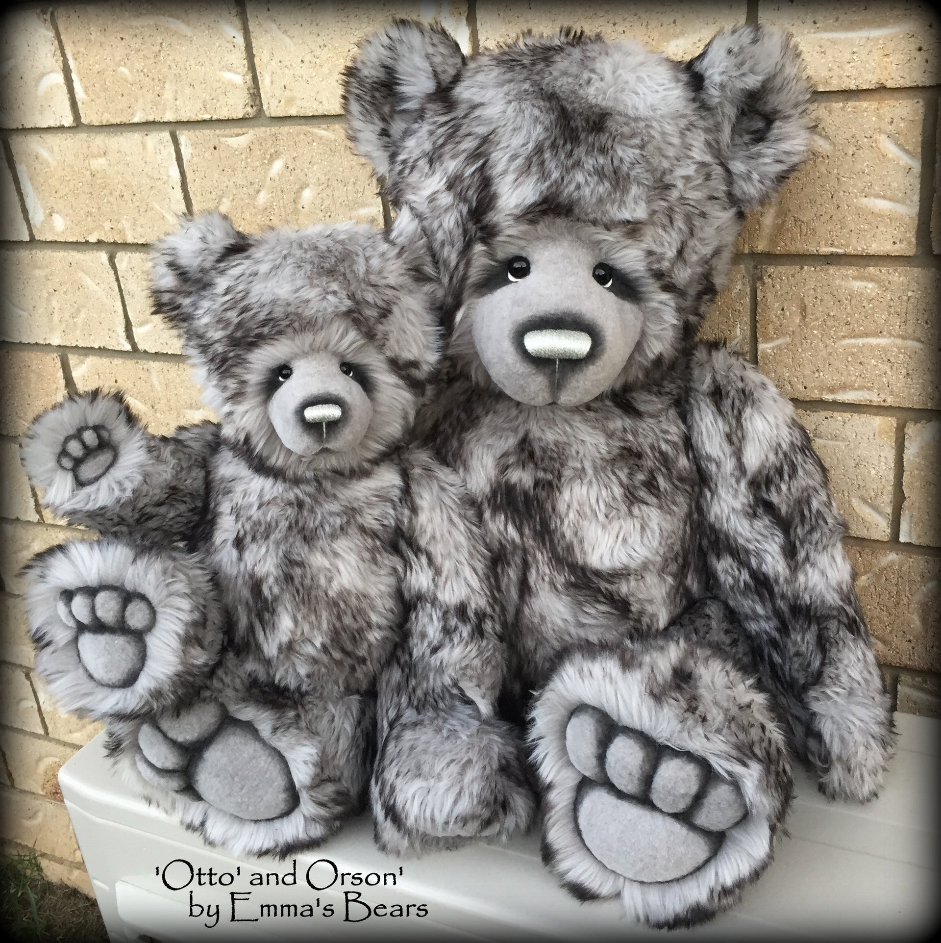 Otto - 32in Faux Fur Artist Bear by Emmas Bears - OOAK